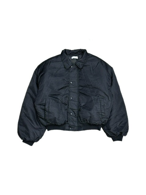 受注制【Chikashitsu +】cropped padding jumper (3color)