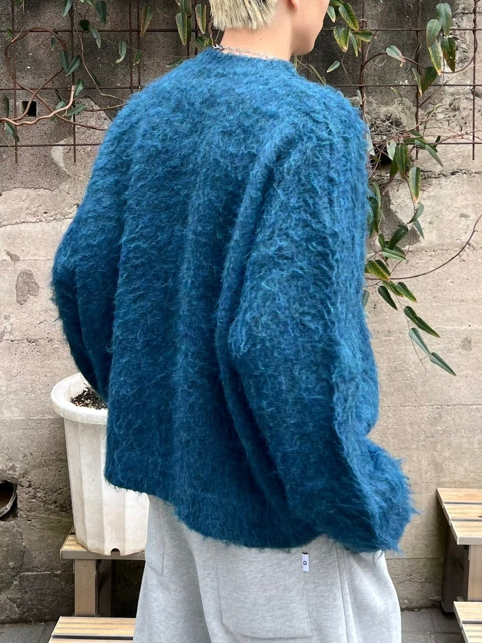 【Chikashitsu +】half off shoulder button knit (3color)