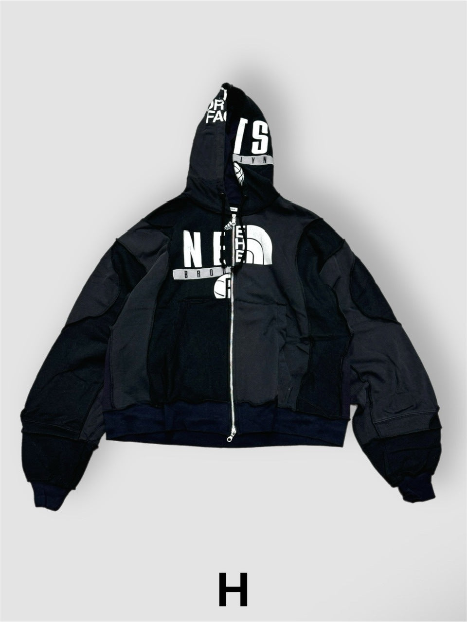 【Re +】double zip cutting switch hoodie (black)