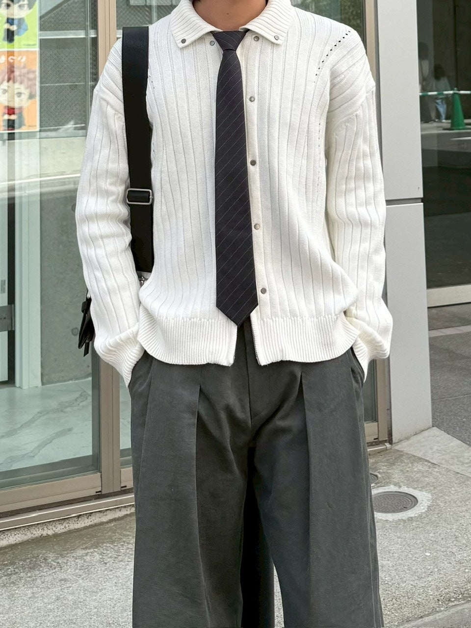 【Chikashitsu +】rivet zip up knit (2color)