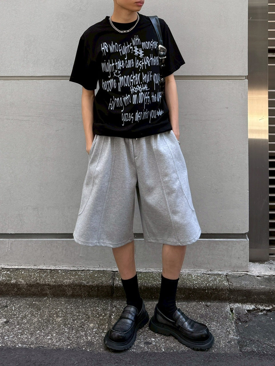 【Chikashitsu +】stitch bermuda sweat pants (2color) / 【チカシツプラス】スティッチバミューダハーフスウェットパンツ