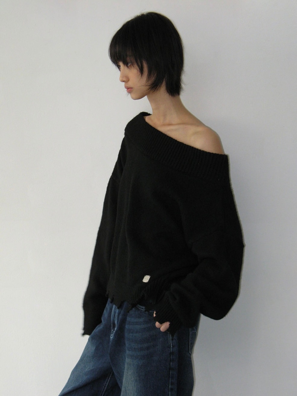 【ROCK CAKE】Off Shoulder Damaged Knit