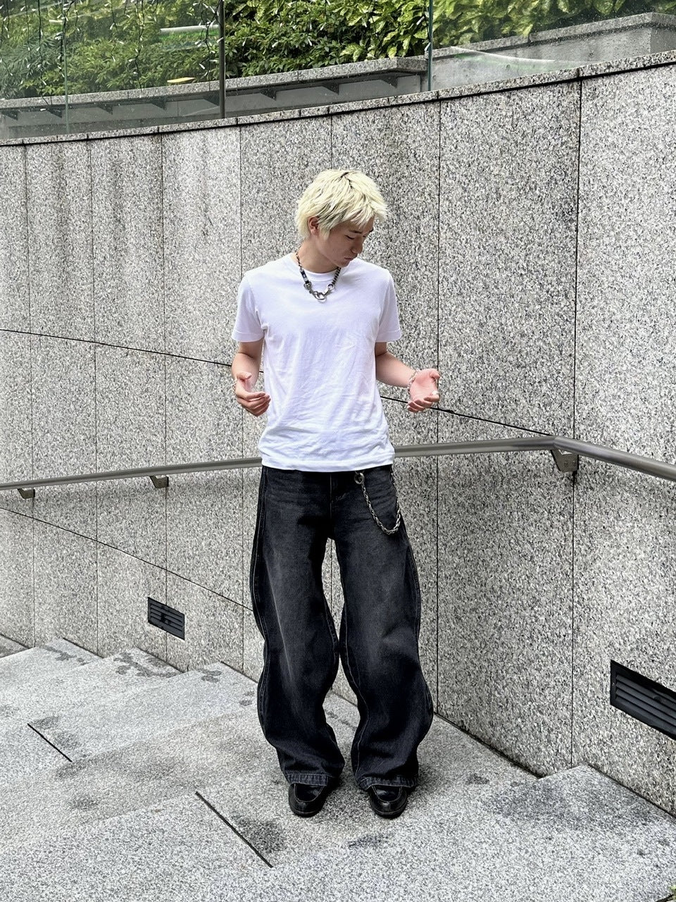 【Chikashitsu +】side wave design denim pants (BLACK)