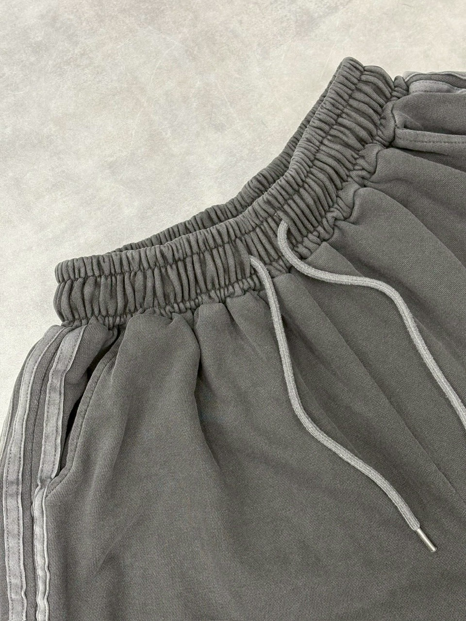 【nmtc+】side line pigment sweat shorts (2color)