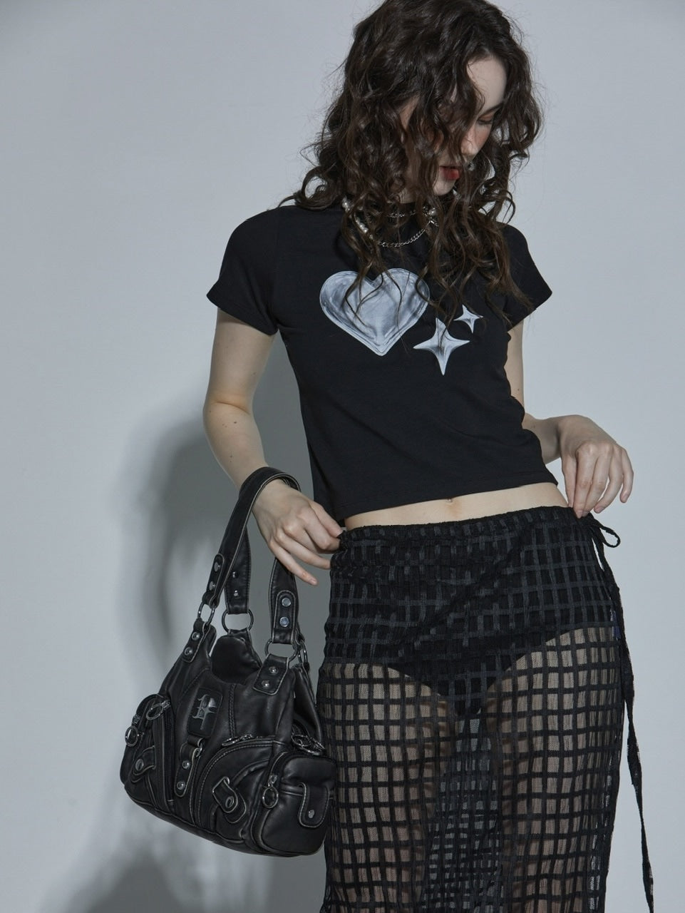 【GATELESS】HEART GRAPHIC PRINT CROPPED T-SHIRT / 【ゲートレス】ハートグラフィックプリントクロップド半袖Tシャツ