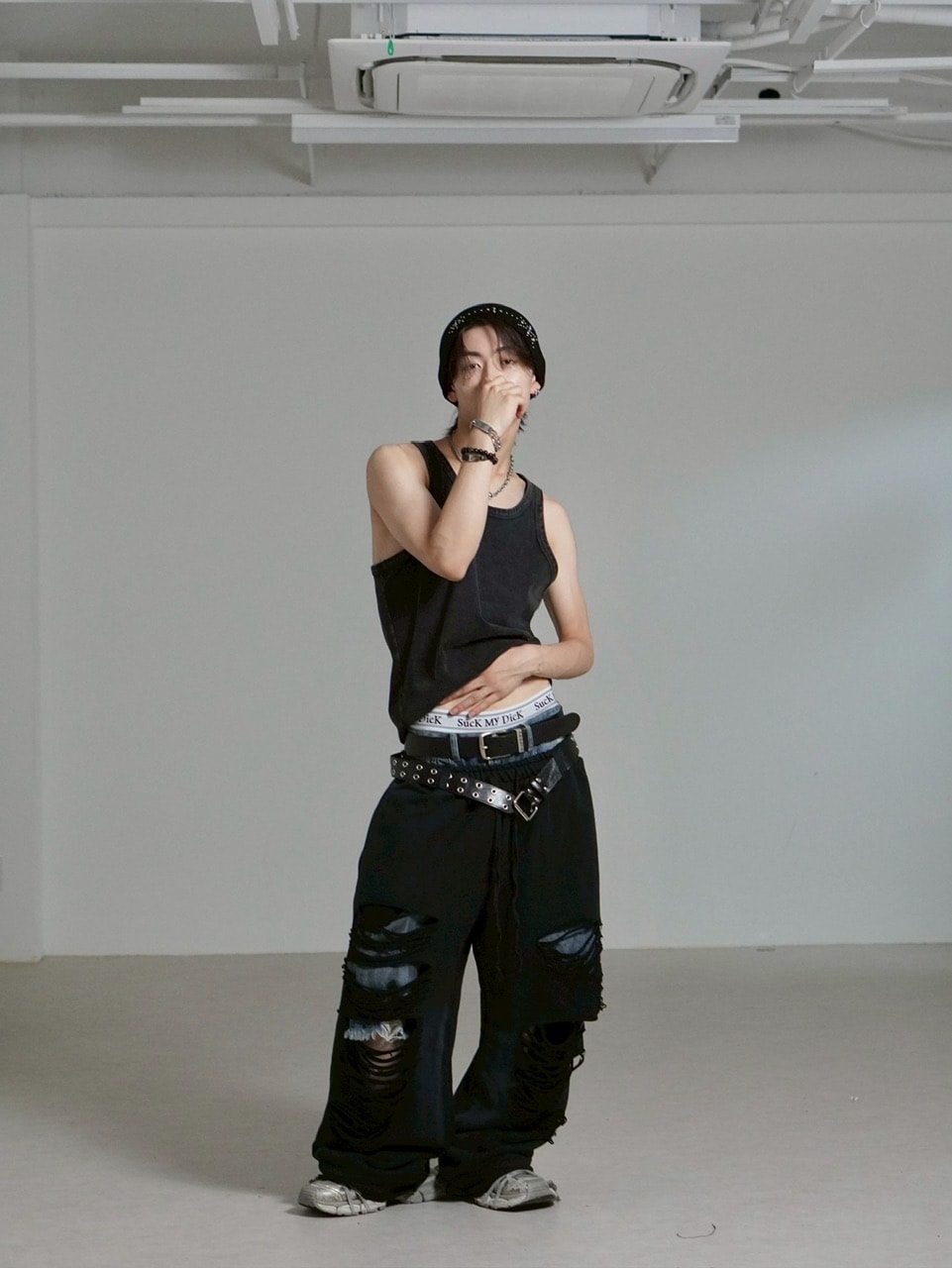 受注制【Chikashitsu +】oiled wash damage sweat pants / 【チカシツプラス】オイルドウォッシュダメージスウェットパンツ (2color)