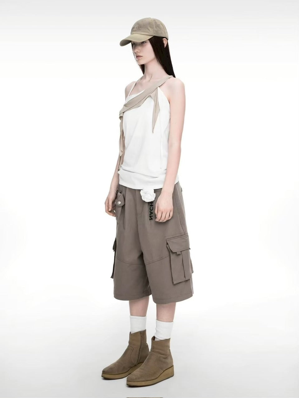 【NACHE】RAWCUT HALTER SLEEVELESS