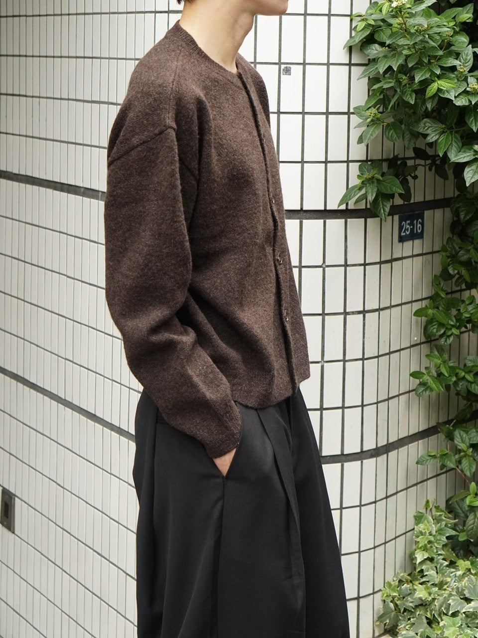 東京店WEB限定受注制【Chikashitsu +】soft touch crew neck knit cardigan / 【チカシツプラス】ソフトタッチクルーネックニットカーディガン (4color)