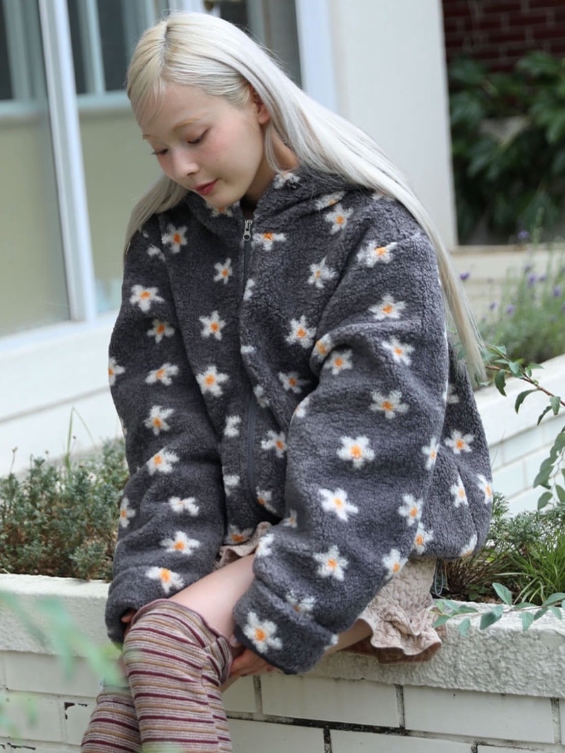 12/21 20:00 発売【Uglyshadow】FLOWER FUR JUMPER