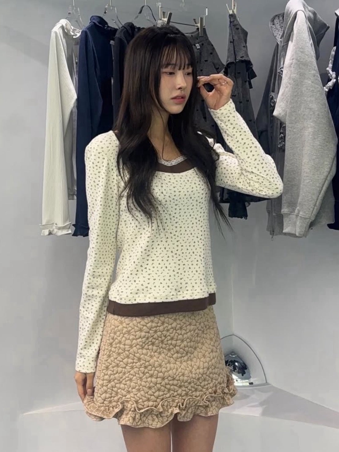 12/21 20:00 発売【Uglyshadow】FLOWER RUFFLE MINI SKIRT