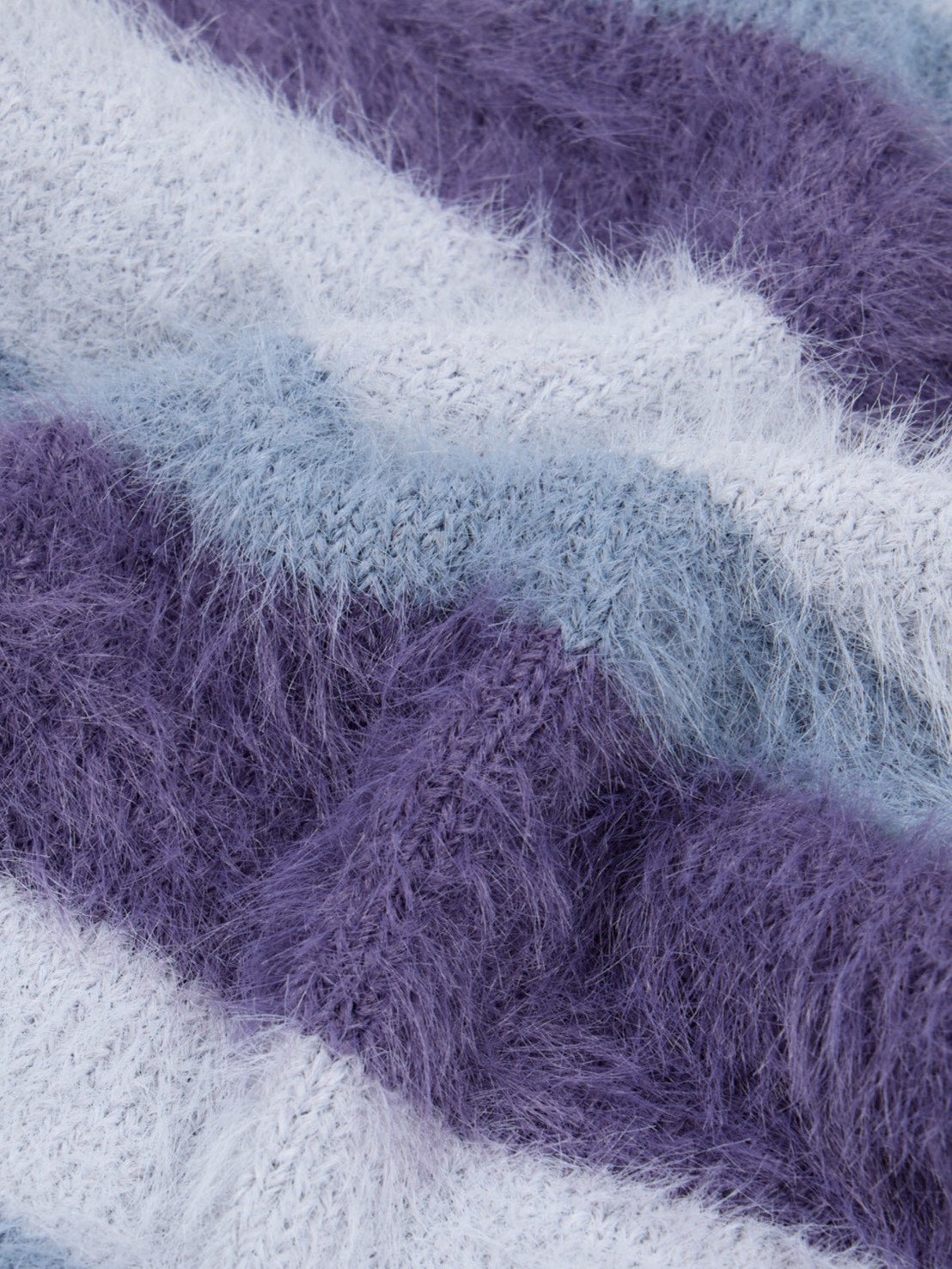 【IUGAMAKARAS】Striped Hairy Bold Muffler