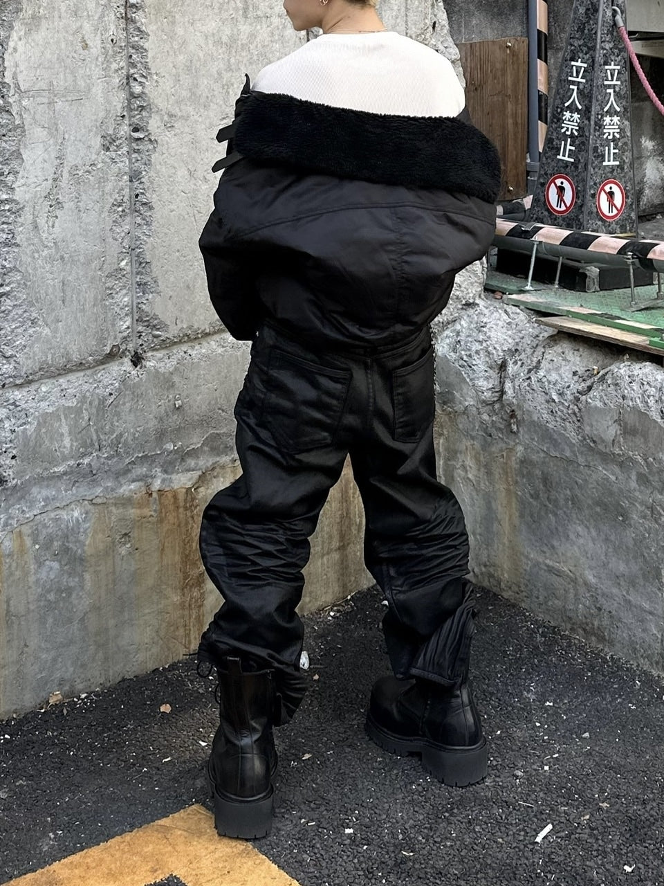 大阪店WEB限定受注制【Chikashitsu +】emboss coating denim pants / 【チカシツプラス】エンボスコーティングデニムパンツ