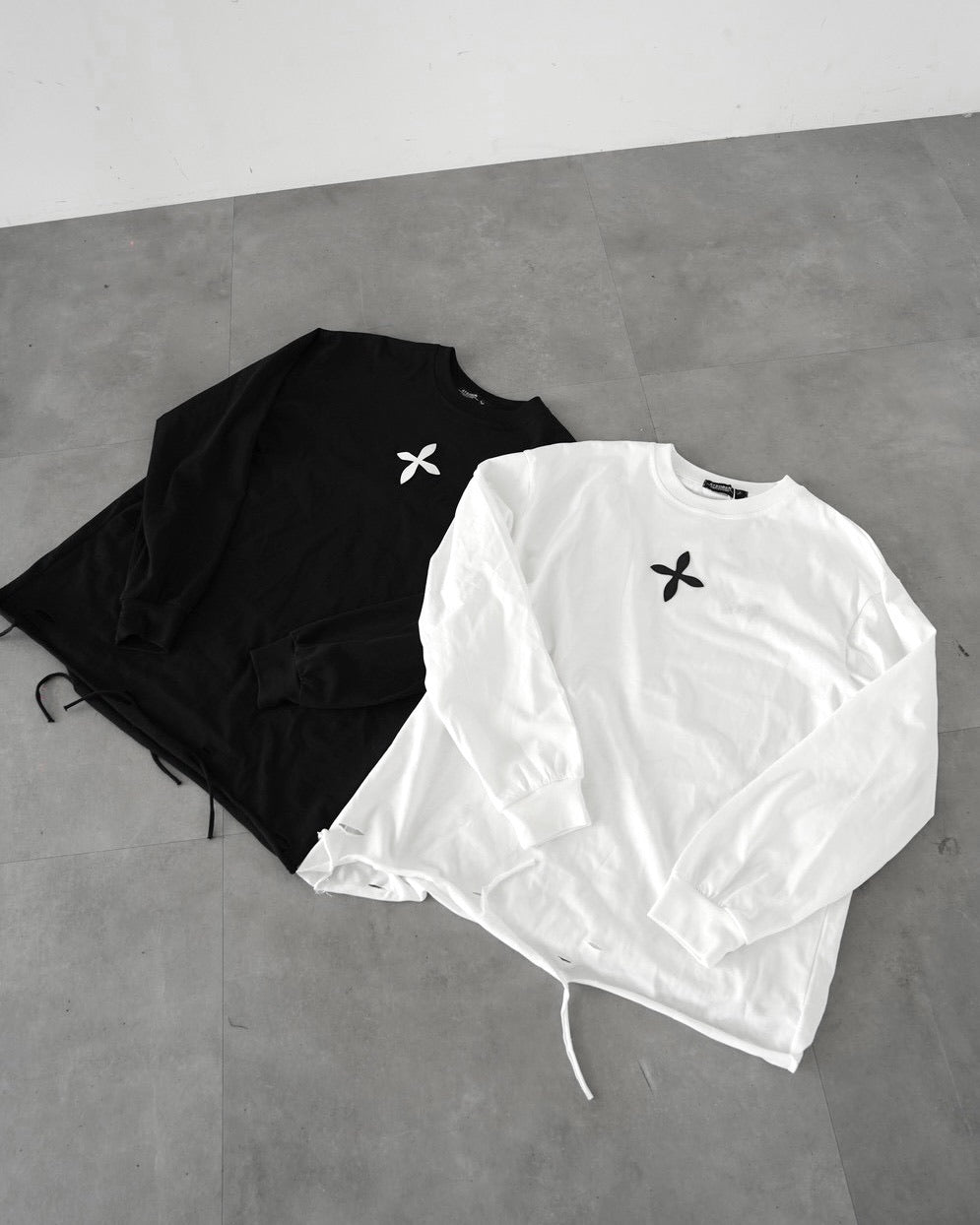 国際配送【LUV CODE】Cross distressed long sleeve
