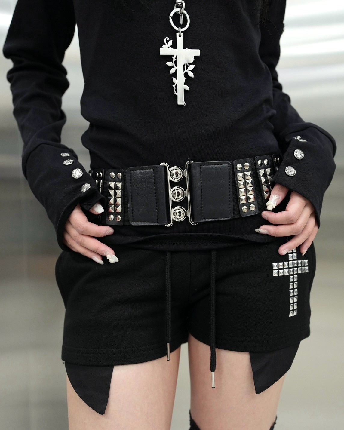 受注制【Never mind the XU】WIDE PYRAMID STUDDED BELT