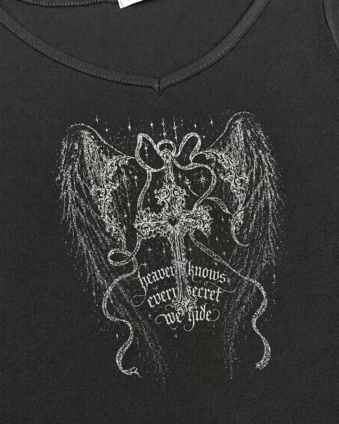 受注制【nmtc+】Angel V-Neck Long Sleeve T-shirt (2color)