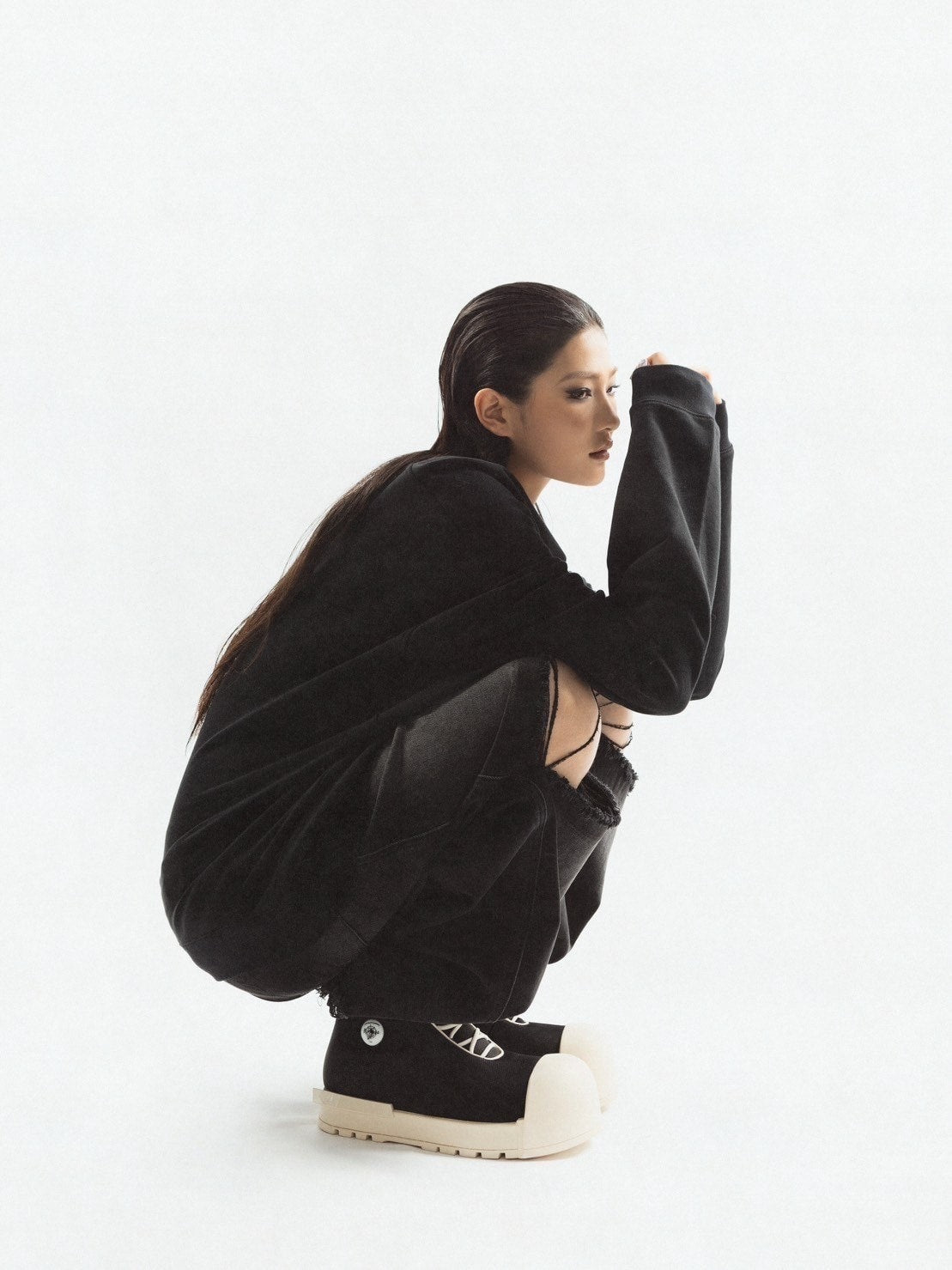 【F.V.V.O】THICK SOLED HIGH TOP BOOTS / 【フリーワールドオーダー(エフヴィーヴィーオー)】スニーカーライクミドルブーツ