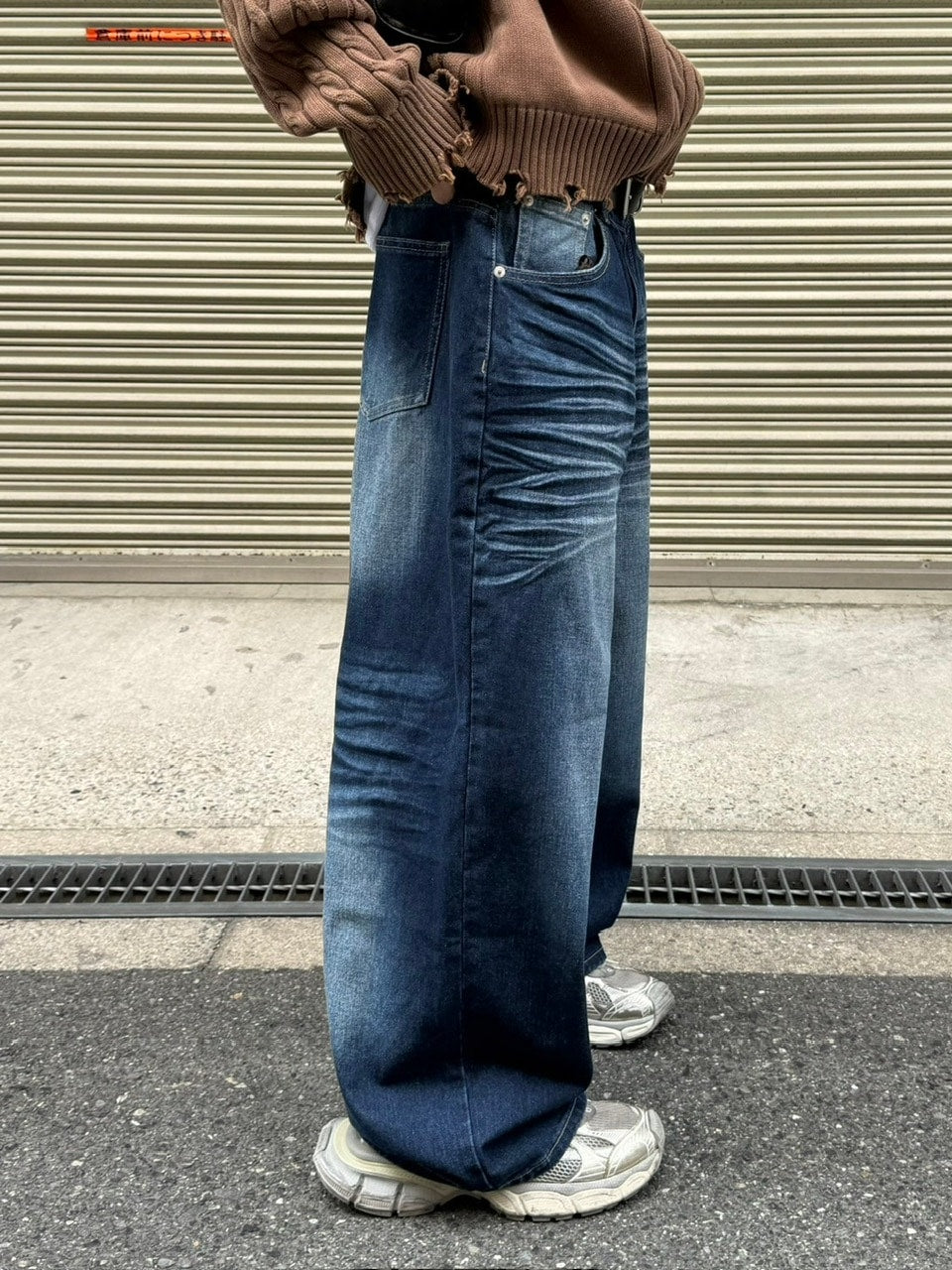 【Chikashitsu +】design washing wide denim pants (2color) / 【チカシツプラス】デザインウォッシングワイドデニムパンツ