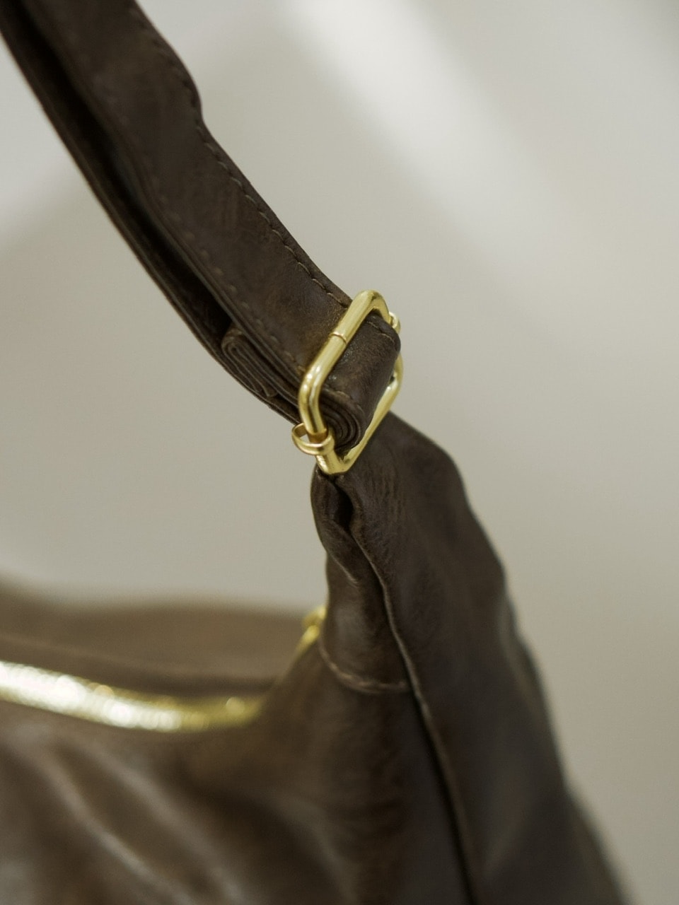 東京店WEB限定受注制【Chikashitsu +】vegan leather cross bag (2color)