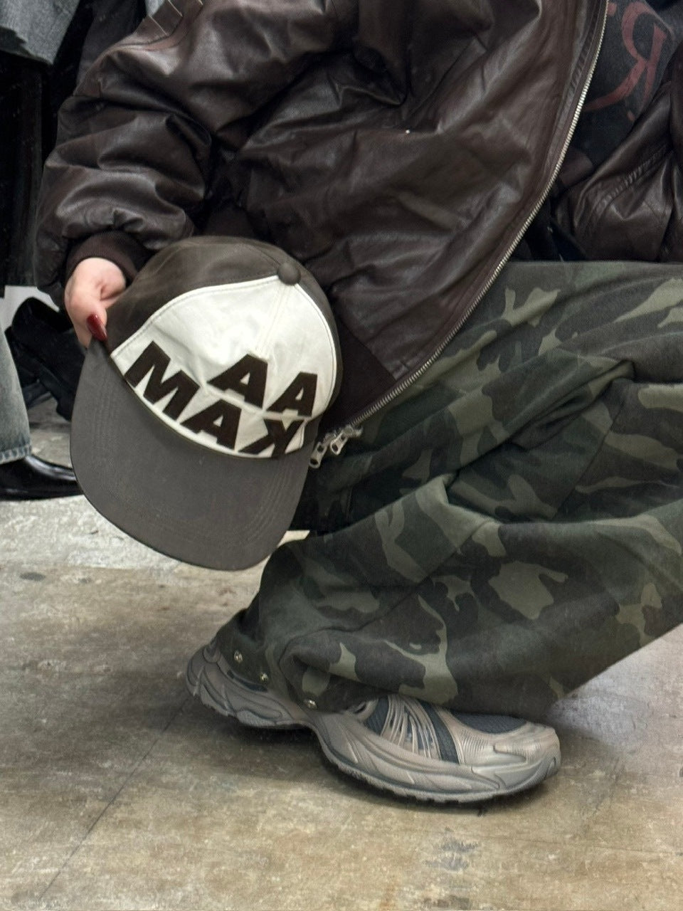 受注制【Chikashitsu +】snap button camouflage pants (2color) / 【チカシツプラス】スナップボタンカモフラージュワイドデニムパンツ