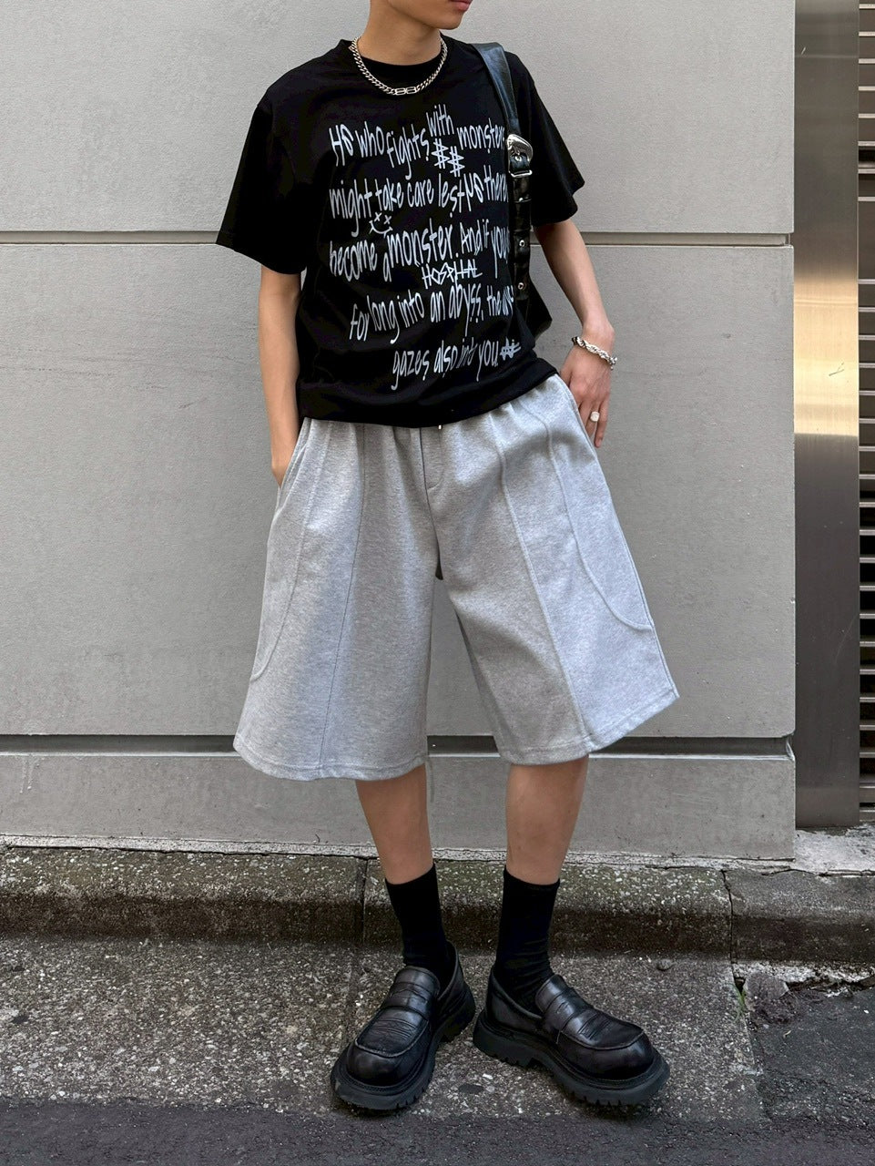 【Chikashitsu +】stitch bermuda sweat pants (2color) / 【チカシツプラス】スティッチバミューダハーフスウェットパンツ