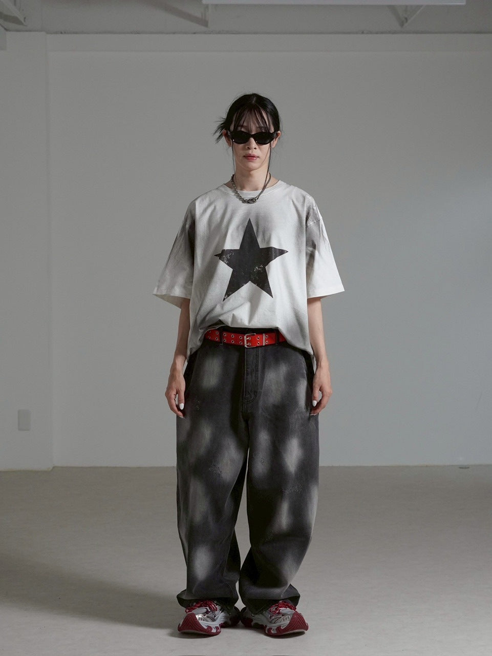 受注制【Chikashitsu +】pigment big star t-shirt (2color) / 【チカシツプラス】ピグメントビッグスタープリント半袖Tシャツ