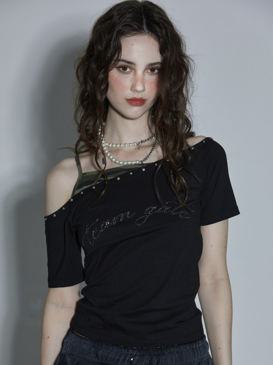 【GATELESS】LAYERED CAMI OFF-SHOULDER T-SHIRT / 【ゲートレス】レイヤードキャミソールオフショルダーTシャツ