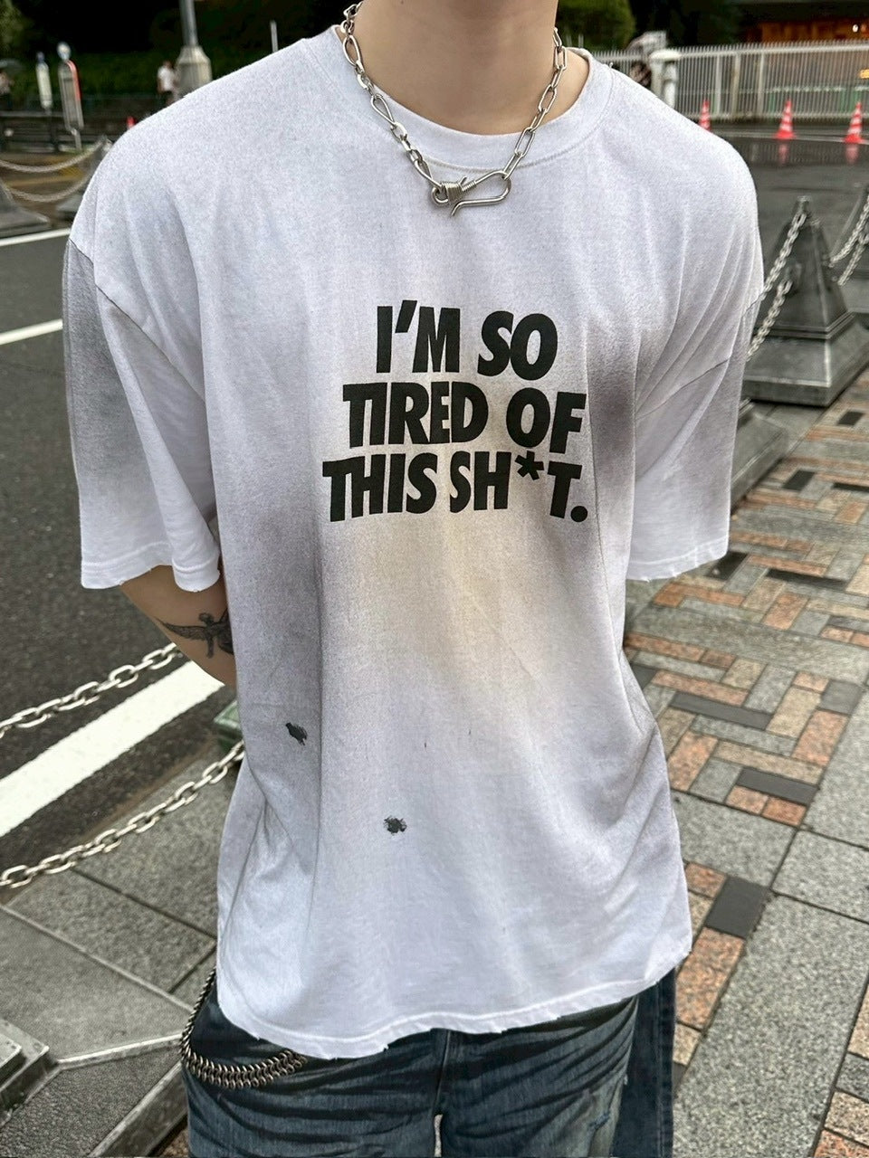 受注制【Chikashitsu +】dirty wash logo half sleeve t-shirt / 【チカシツプラス】ダーティウォッシュロゴ半袖Tシャツ (2color)