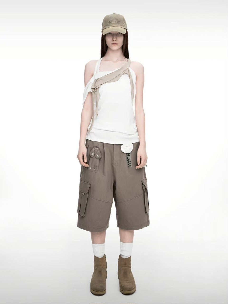 【NACHE】RAWCUT HALTER SLEEVELESS