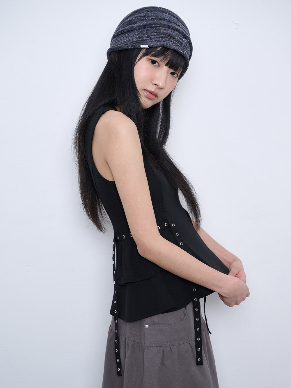 6/8 21:00発売【TUOMIO】EYELET BELTED TANK TOP