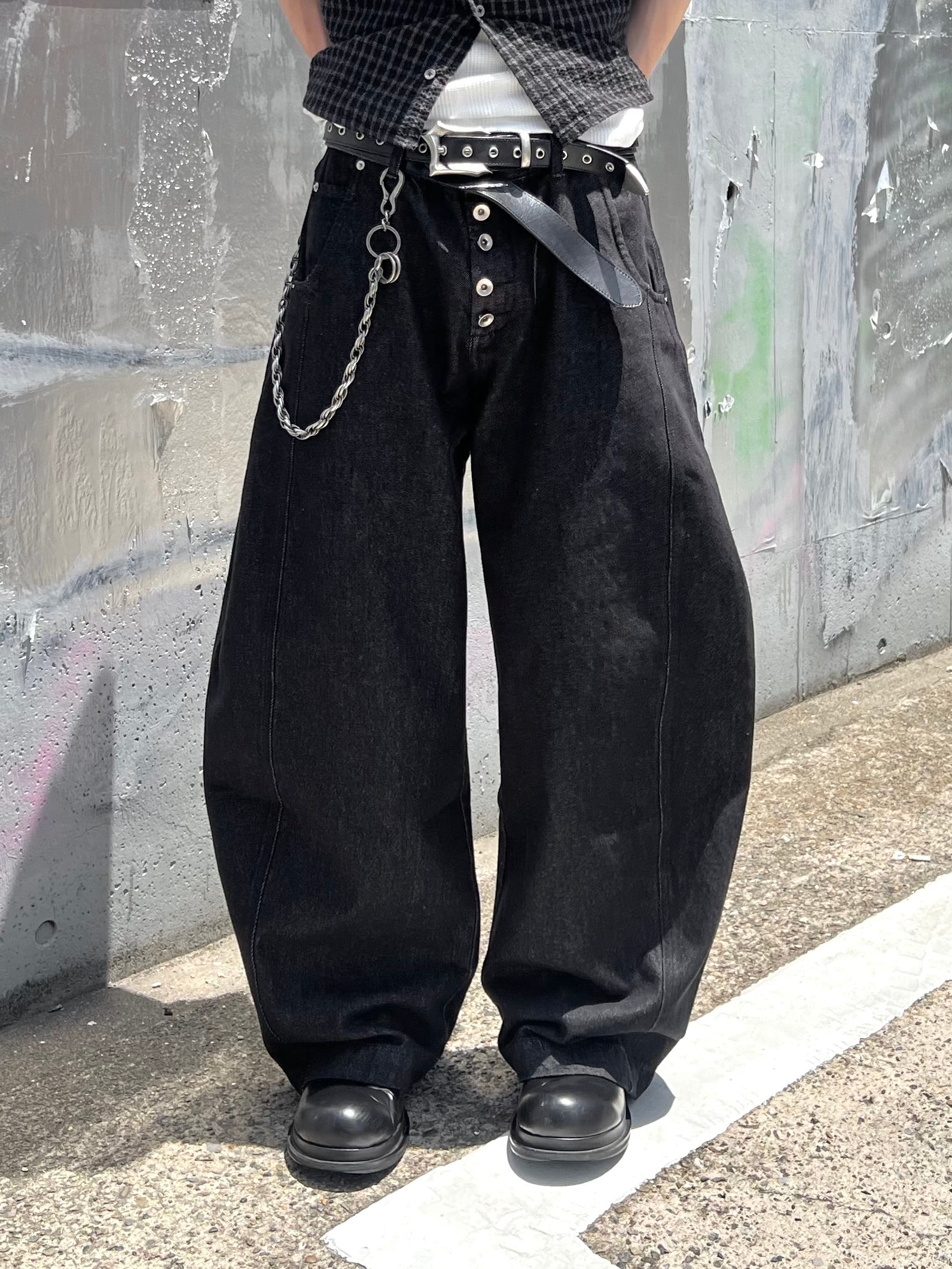 大阪店WEB限定受注制【Chikashitsu +】button fly ballon denim pants (2color)