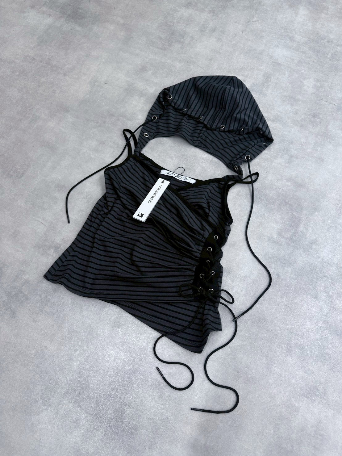 6/6 20:00発売 別注【NOT KNOWING】Eyelet Lace Up CAMI Hoodie