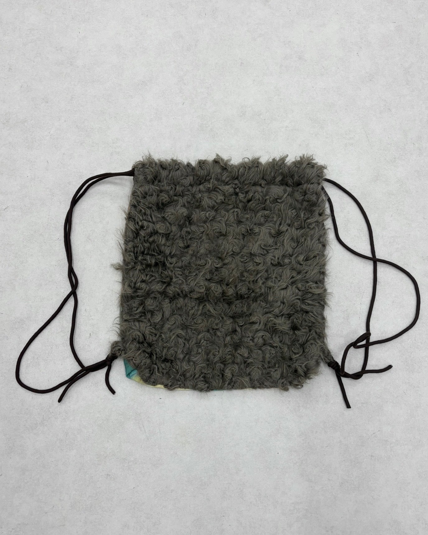 9/18 20:00 発売
国際配送【Nerd out XU】Reversible Drawstring dog Shoulder Bag