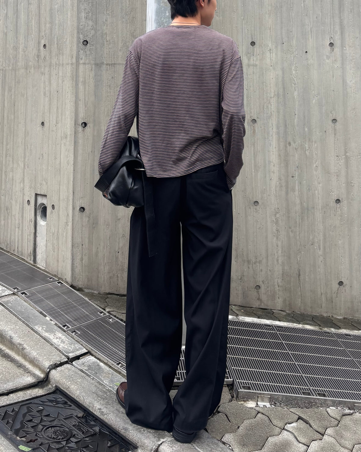 東京店WEB限定受注制【Chikashitsu +】cropped border long sleeve tee (2color)