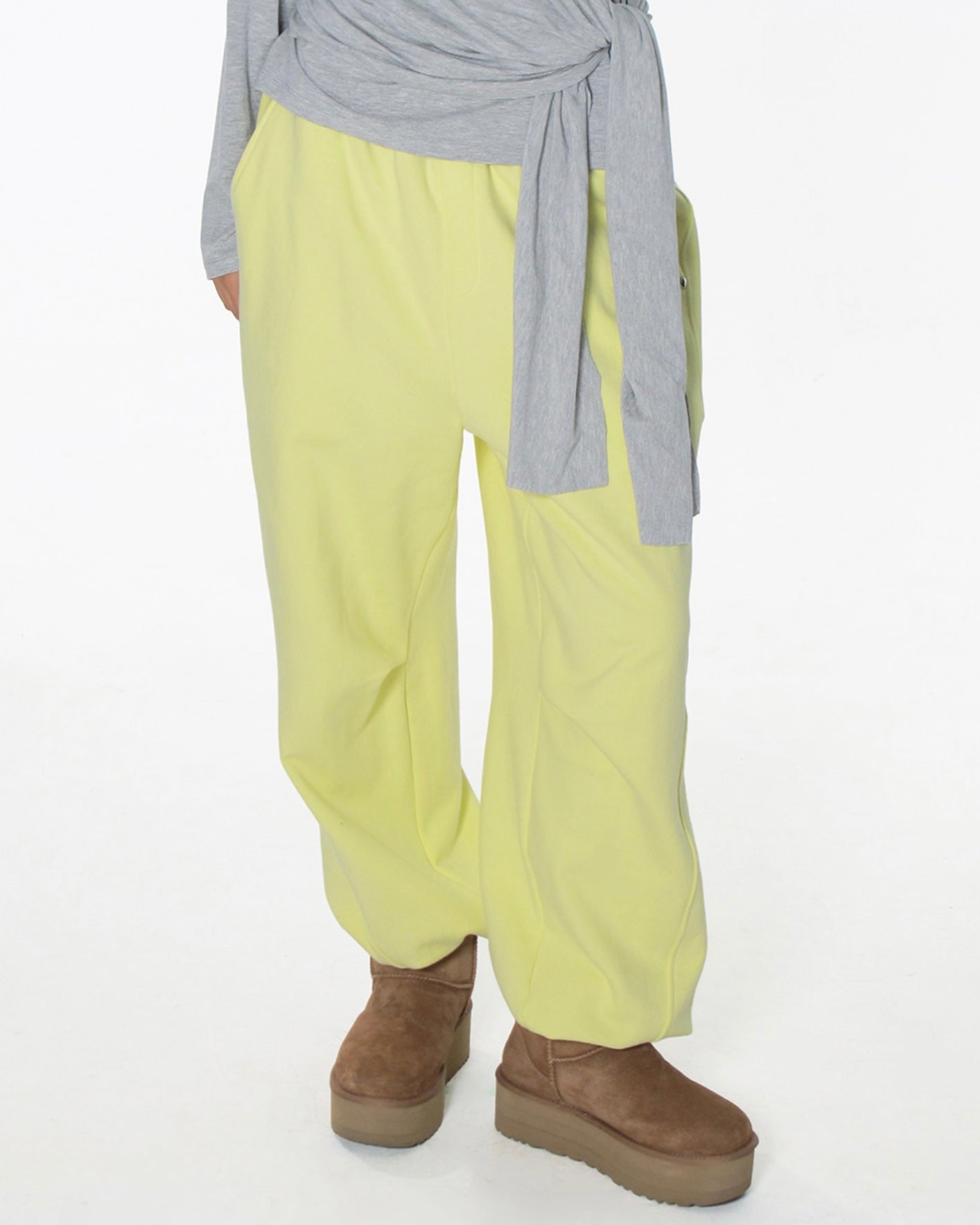 【CRANK】CURVED RIVET JOGGER PANTS