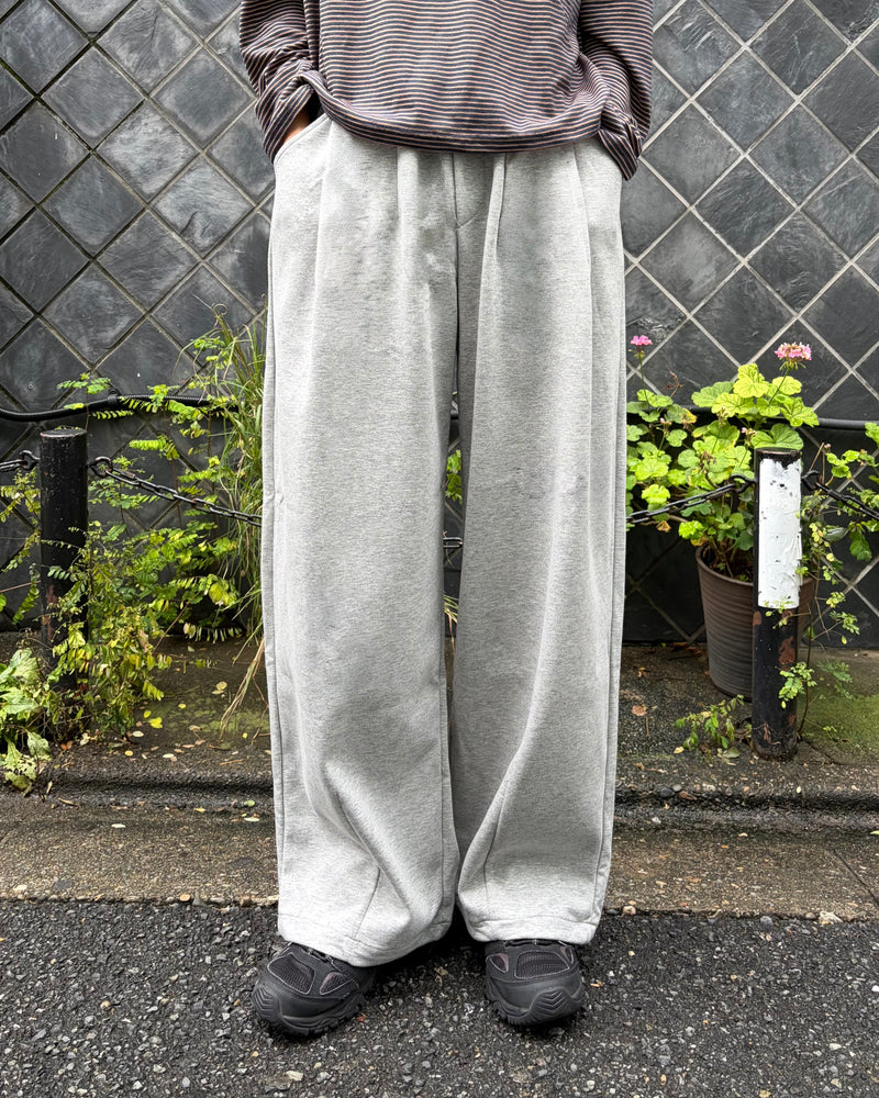 東京店WEB限定【Chikashitsu +】pintuck sweat pants (2color)