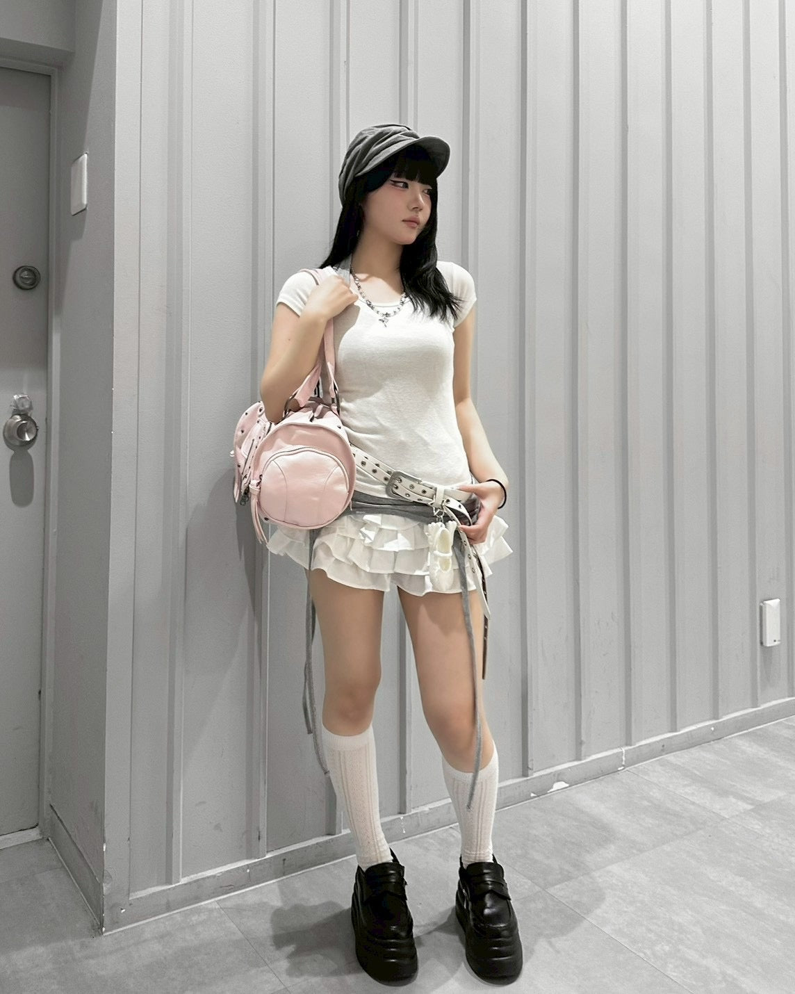 受注制【nmtc+】Back Button Slit U-Neck Tee (5color)