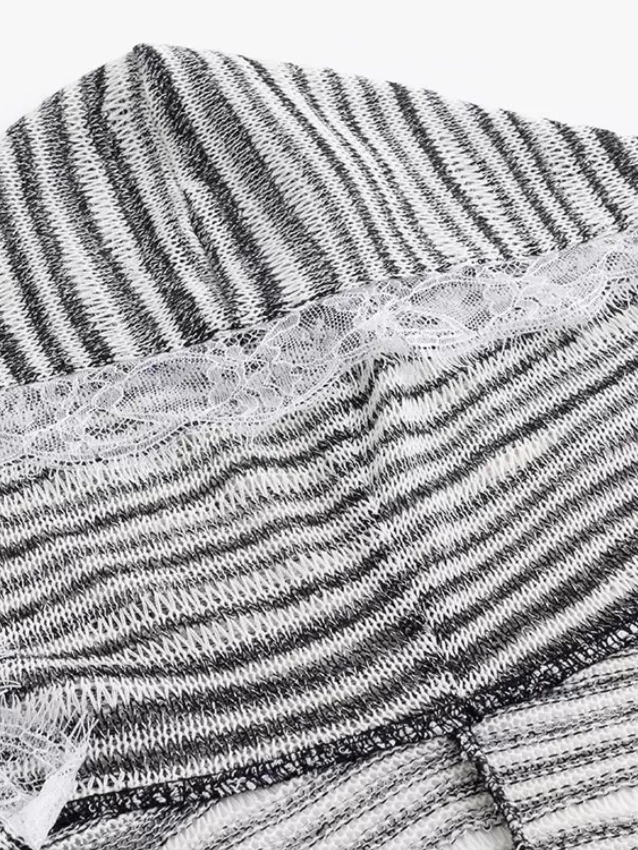 【Cest Nous】Hooded Crop Top
