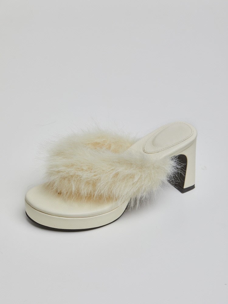 【GATELESS】FLUFFY STRAP FLIP-FLOPS