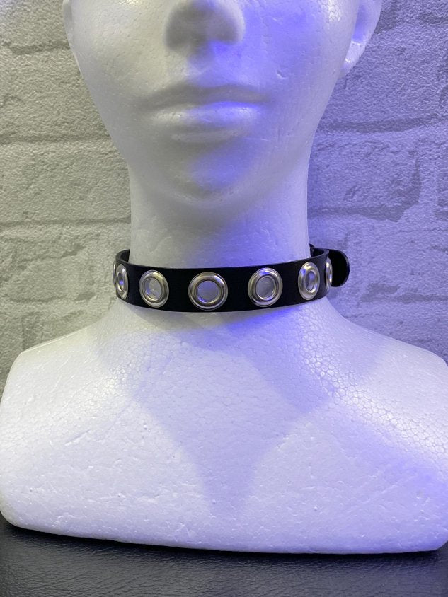 受注制【Never mind the XU】eyelet choker