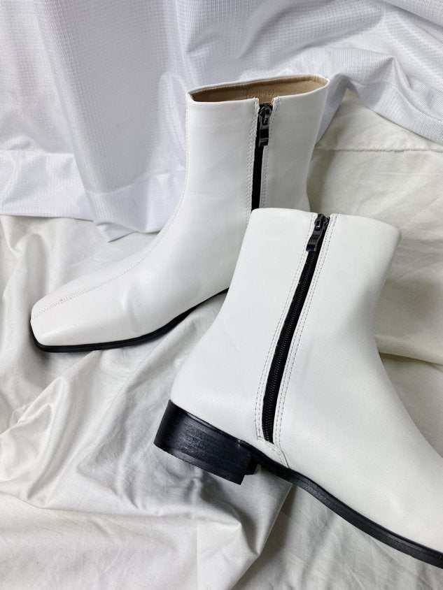 受注制【Chikashitsu +】slim leather heel boots (2color)