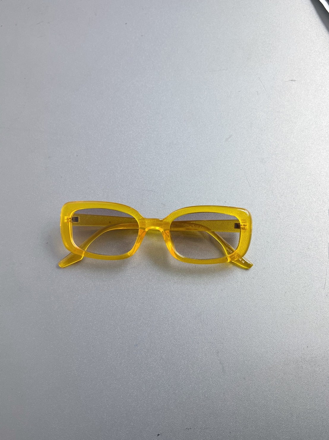 受注制【Chikashitsu +】square color sunglasses (2color)