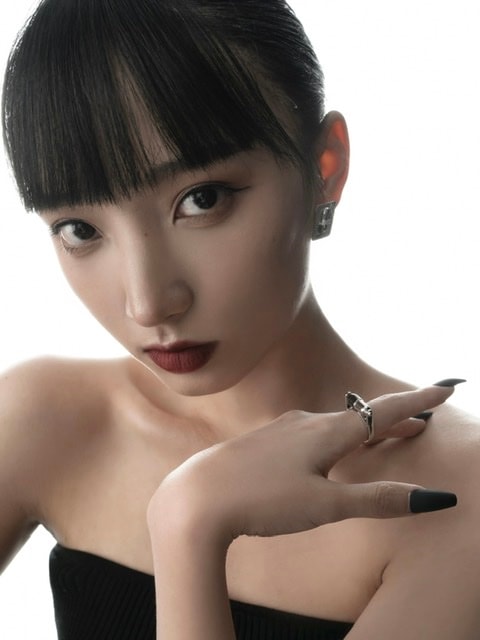 【LURS】 Rotatable capsule ring