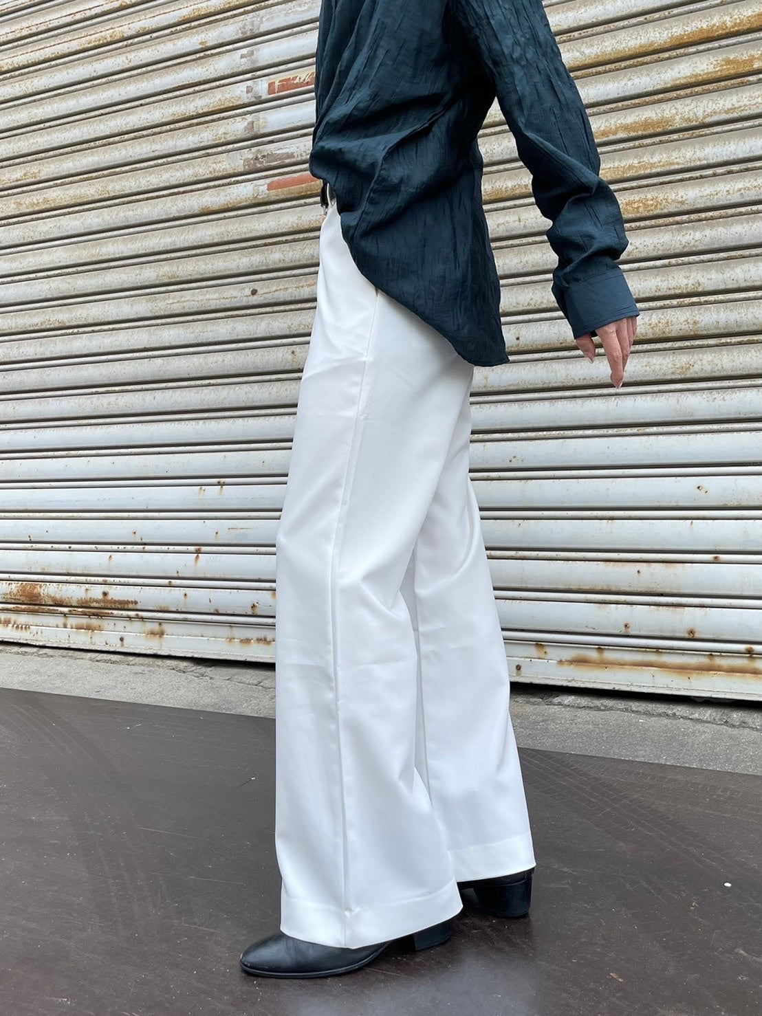 【Chikashitsu + ORIGINAL】full length flare slacks (2color)