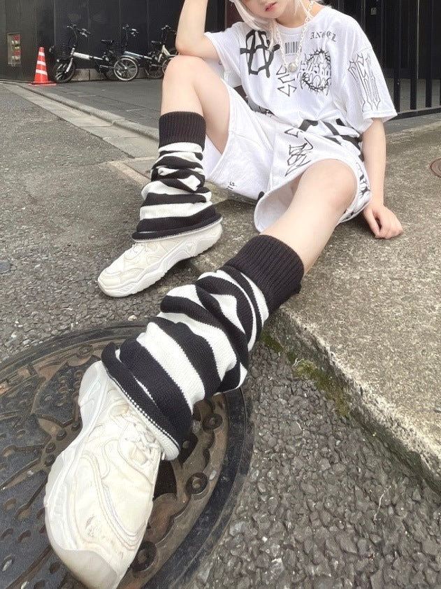 受注制【Never mind the XU】stripe flare leg warmer (2color)