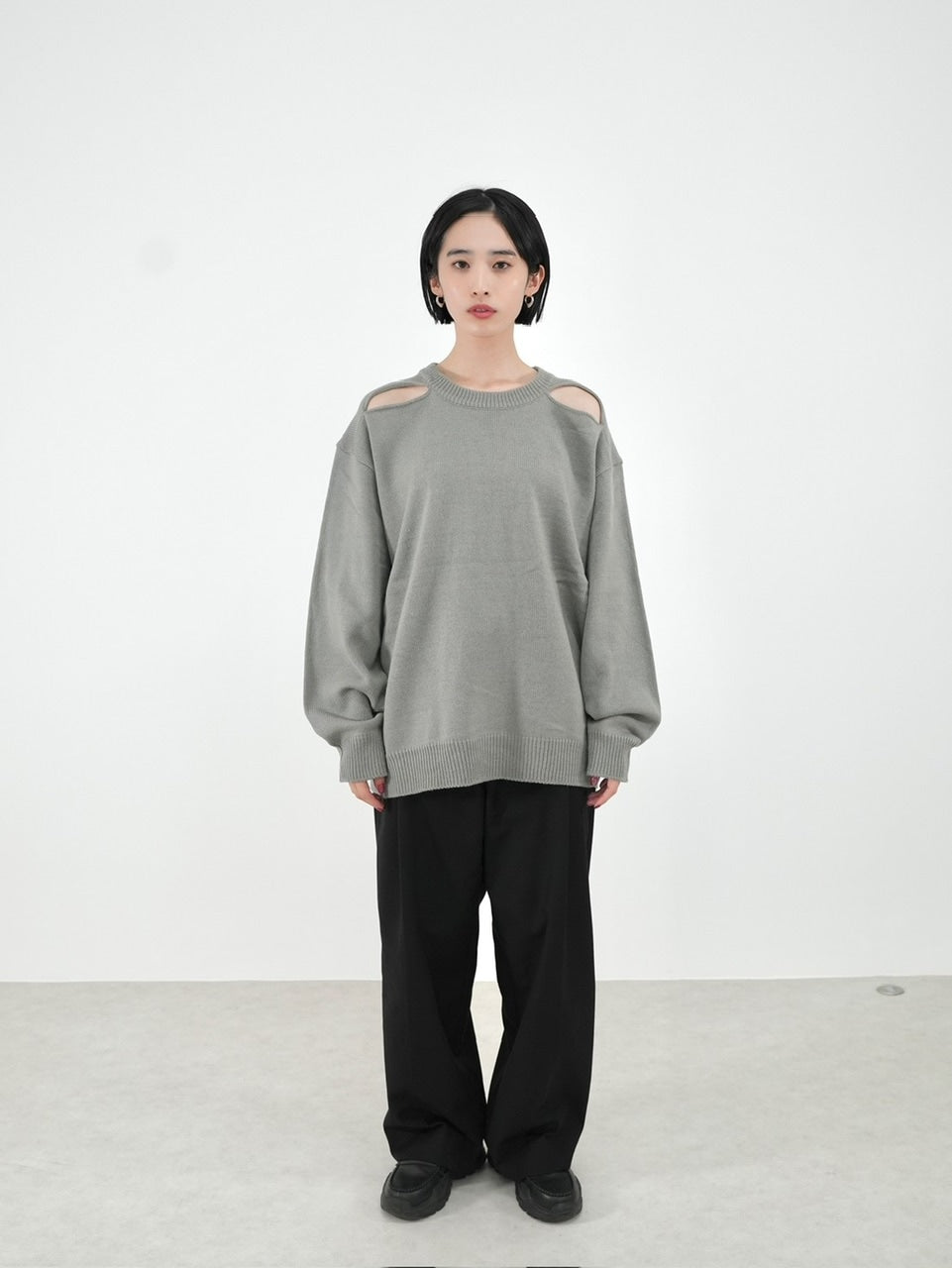 受注制【Chikashitsu +】shoulder slit knit (4color)