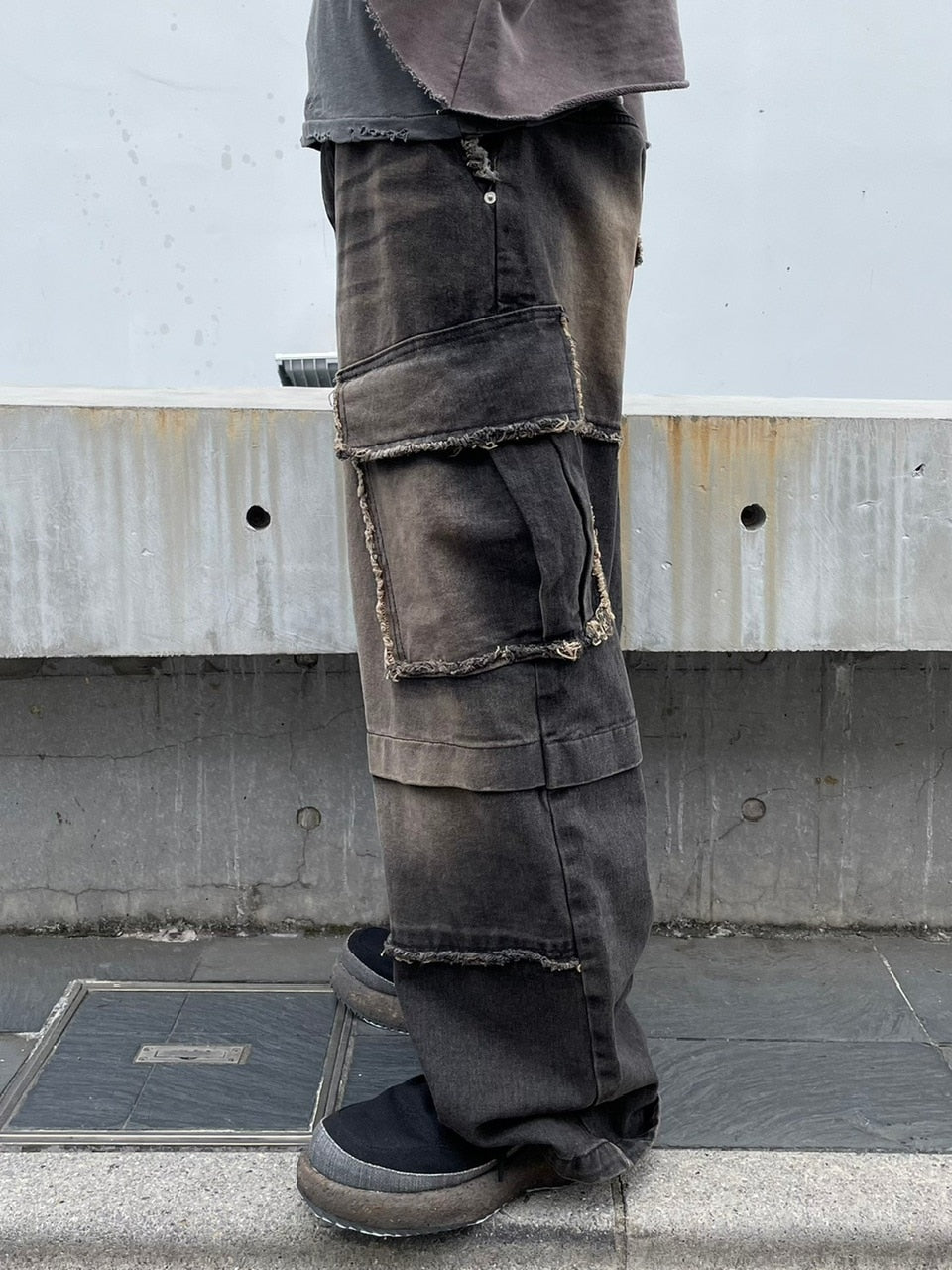 受注制【Never mind the XU】grunge denim cargo pants (2color) / 【ネバーマインドザエックスユー】グランジカーゴデニムパンツ
