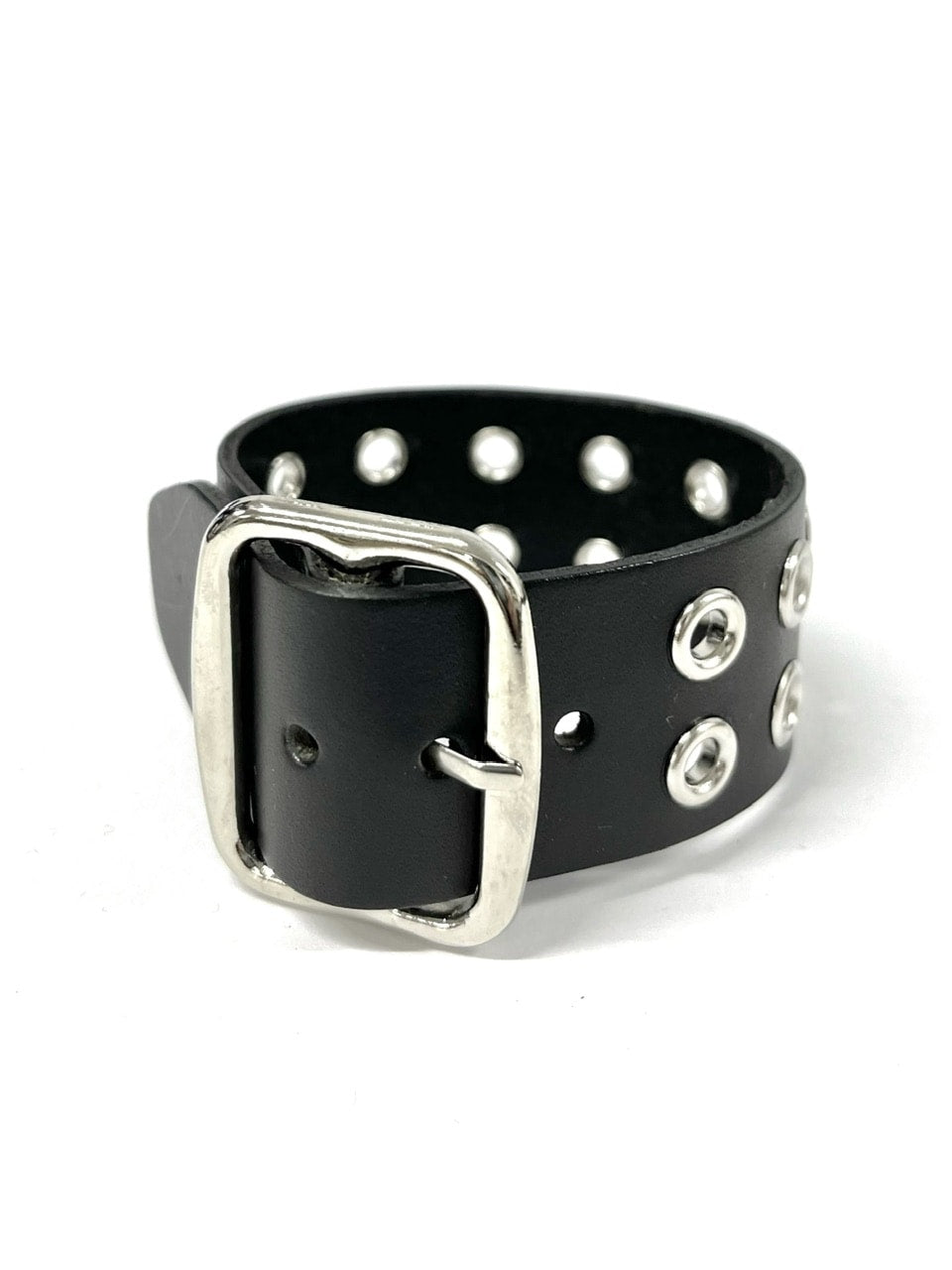受注制【Never mind the XU】eyelet bracelet