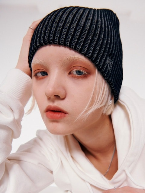 【runningHIGH】GLITTER LOGO TWO TONE BEANIE