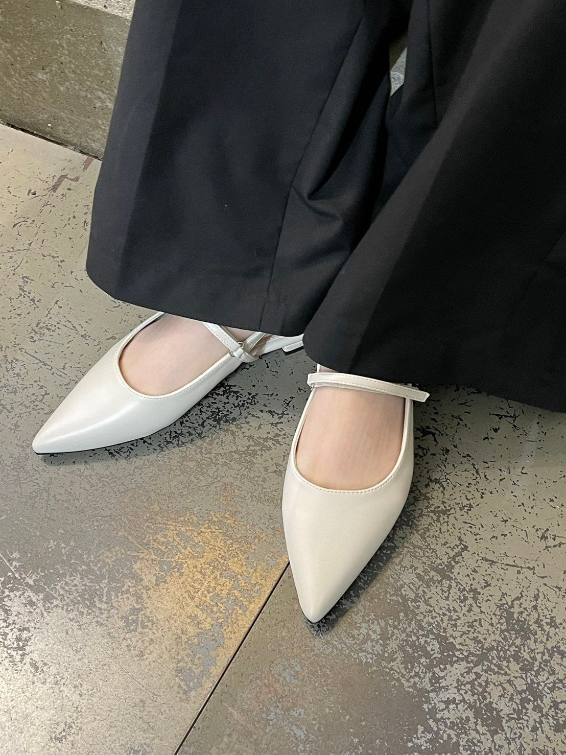 受注制【Chikashitsu + LADIES】pointed toe pumps (2color)