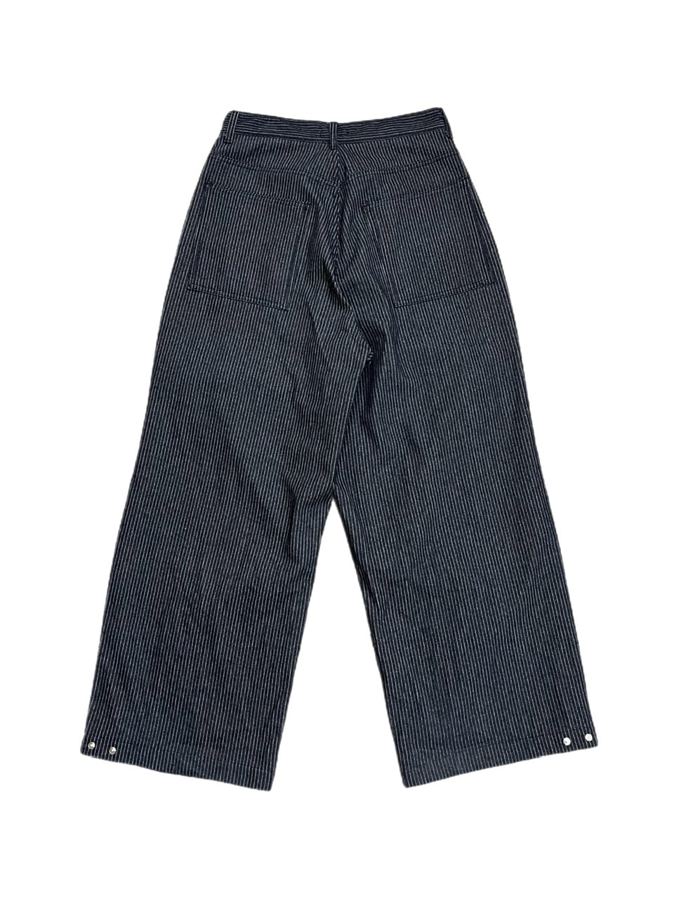 受注制【Chikashitsu +】snap button hickory stripe pants / 【チカシツプラス】スナップボタンヒッコリーストライプデニムパンツ